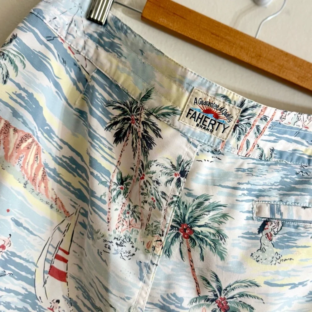 Faherty Men’s Board Shorts 7” Swim Trunks Hawaiian Surf Hibiscus Floral Size 29